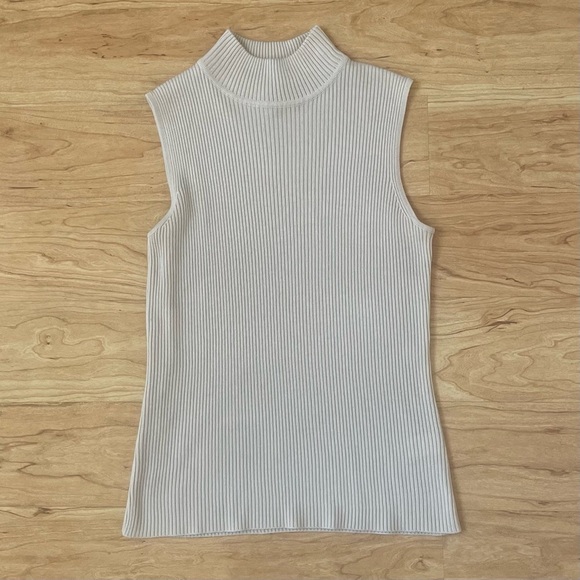 |Croft & Barrow| cream ribbed mock turtleneck top Medium Woman’s - Picture 2 of 5